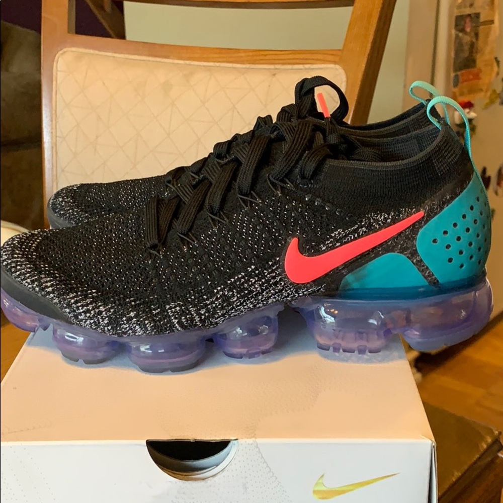 W NIKE AIR VAPORMAX FLYKNIT 2